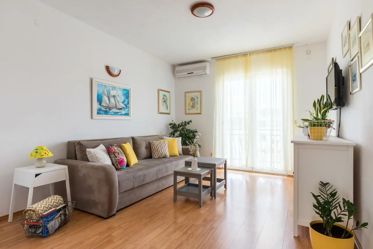 Apartments Rogulj