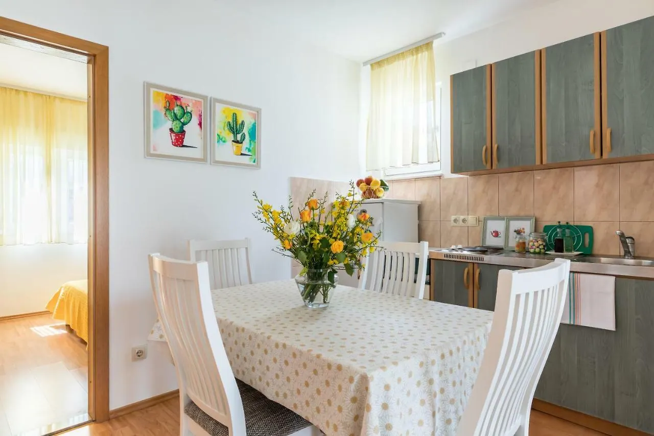 Apartments Rogulj Croatia