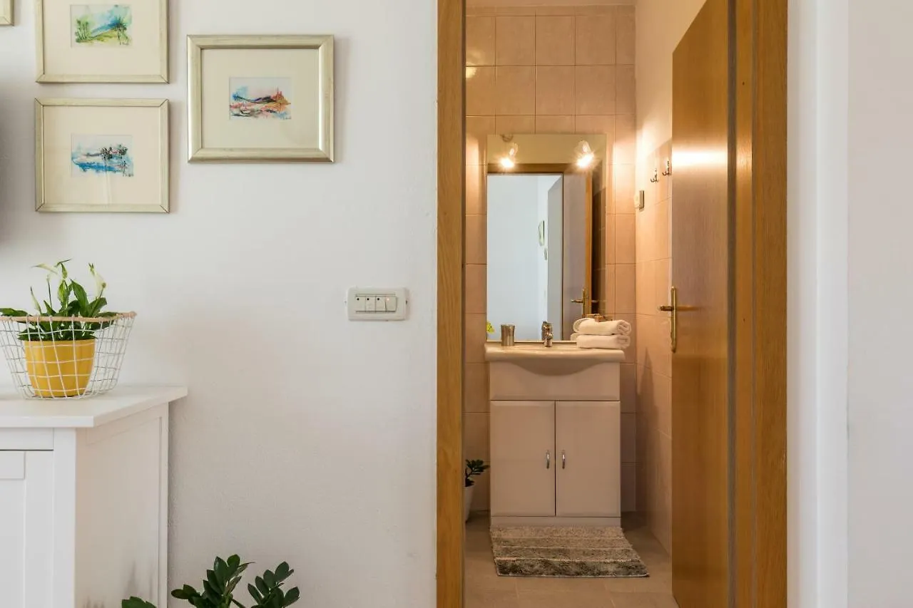 Apartments Rogulj Trogir Croatia