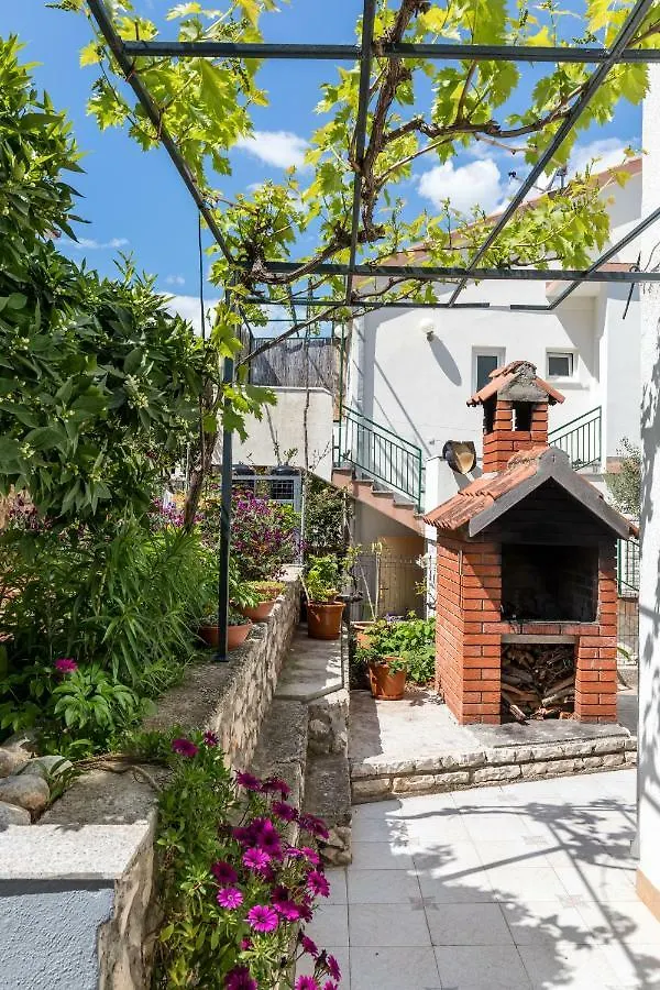 Apartments Rogulj Trogir